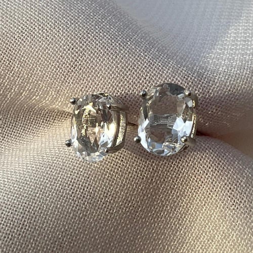 اقراط كلير كوارتز