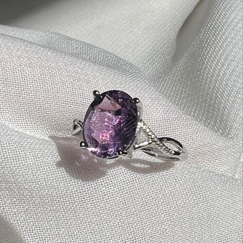 خاتم امثيست