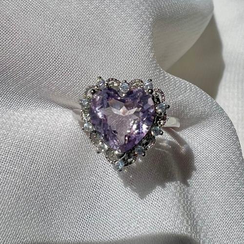 خاتم امثيست