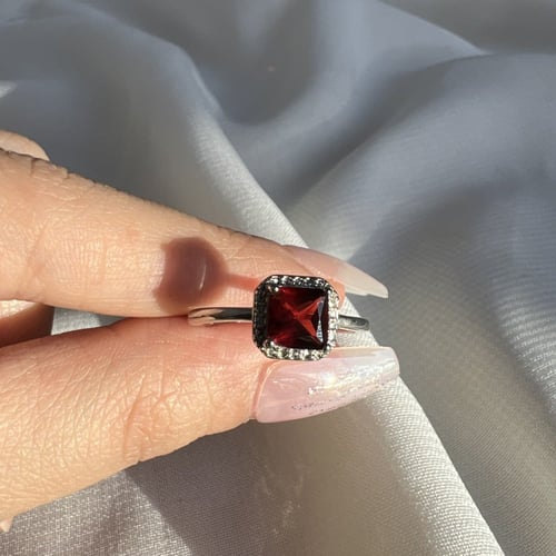 خاتم قارنيت