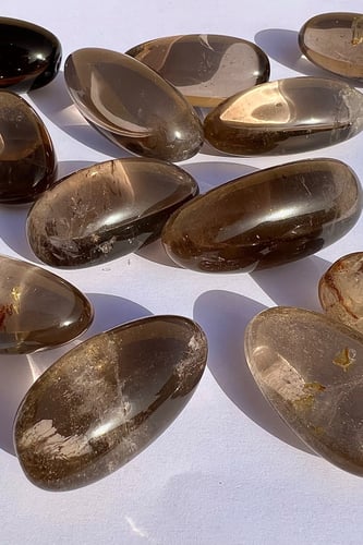 سموكي كوارتز طبيعي وعالي الجودة