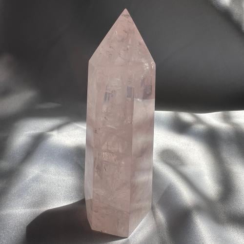 برج روز كوارتز كبير