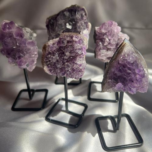 امثيست عنقودي بقاعدة