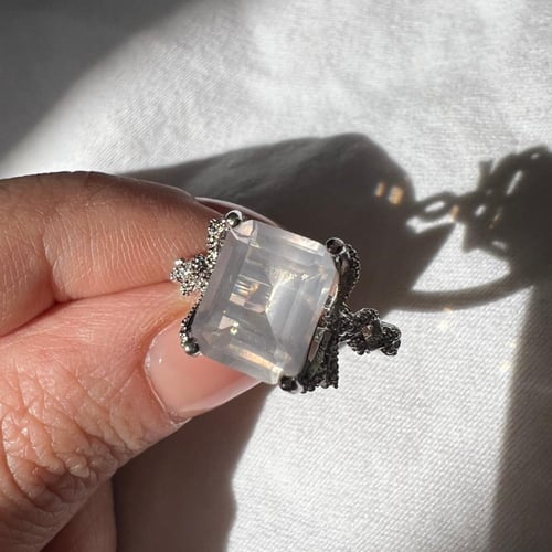 خاتم روز كوارتز