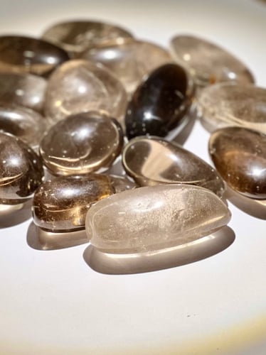 سموكي كوارتز طبيعي وعالي الجودة