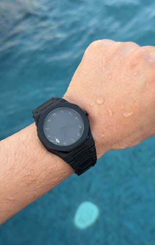 ساعة الكربون الفخامه