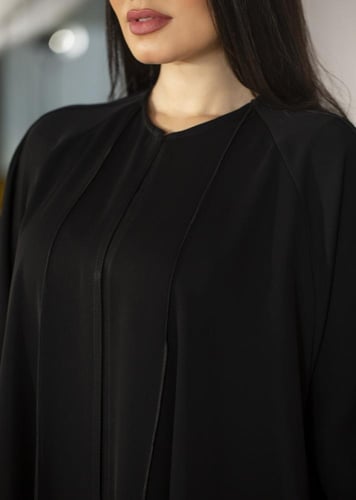 عباية كلوش بتطريز اسود