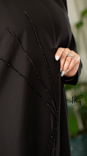 عباية سوداء كريب بشك مميز