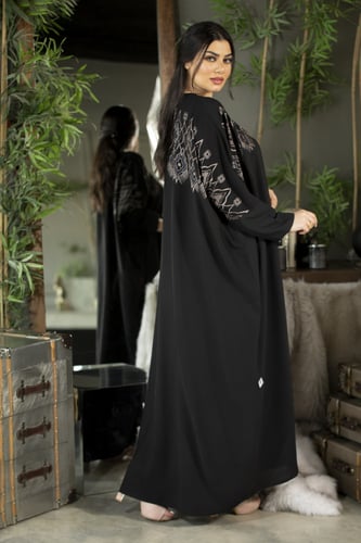 عباية كريب امريكي نص بشت بتطريز بني