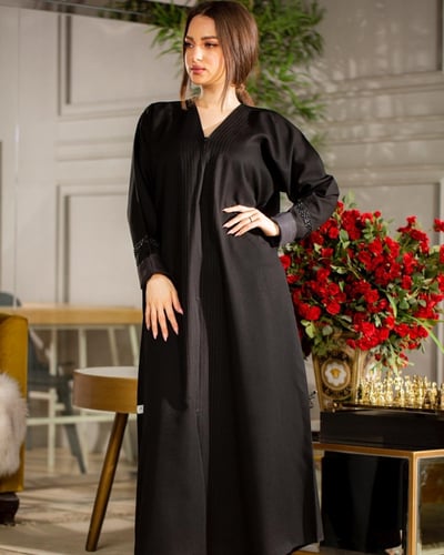 عباية كتان بكم بشك اسود