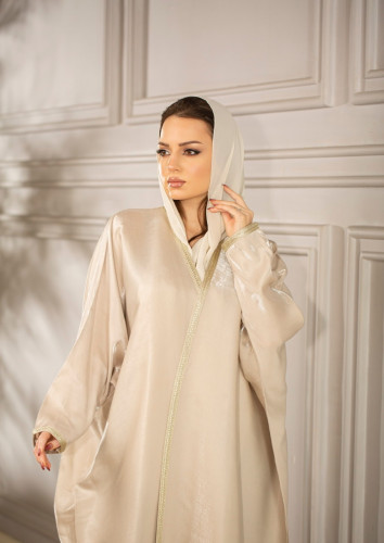 نص بشت بيج بكلفة ذهبي