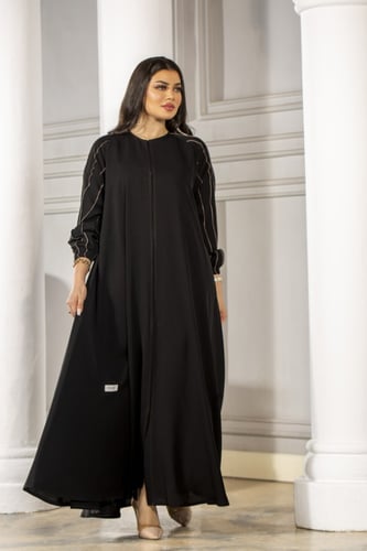 عباية كلوش بتطريز بيج باكمام زم