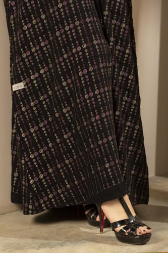 عباية كلوش بتطريز مميز