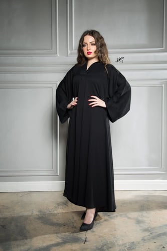 عباية كلوش مسكره من الامام