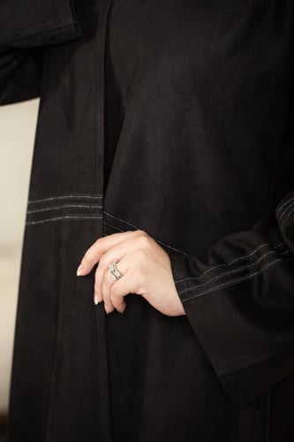 عباية شامواه بتطريز ذهبي أنيق