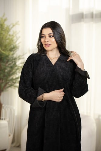 عباية شتوية اسود بأكمام مميزة