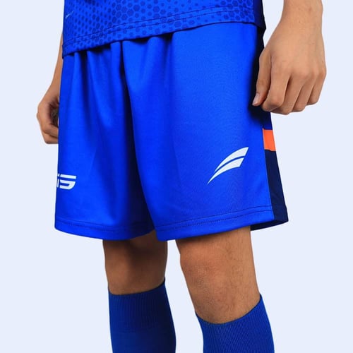 طقم المباريات الأزرق