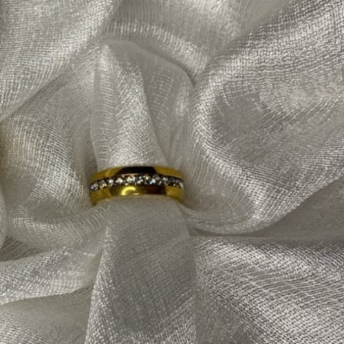 خاتم ذهبي كريستال