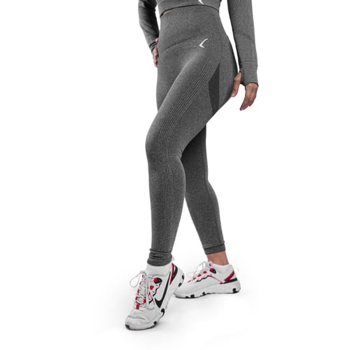 طقم رياضي نسائي رمادي