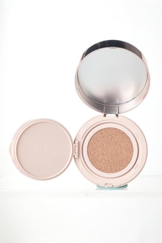 كريم أساس + بودره من اوفر نايس