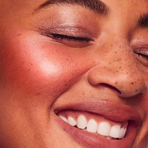 رير بيوتي مجموعة احمر خدود وهايلايتر 3 قطع حجم مين...