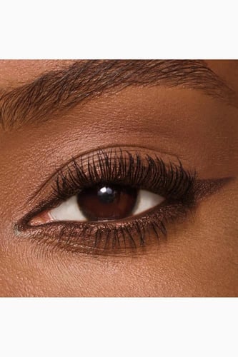 شارلوت تلبوري محدد عيون روك ان كحل كاجال - سموكي ب...