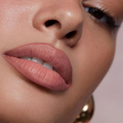 باتريك تا احمر شفاه مات سويدي ميجور هيليونز - فلاش...