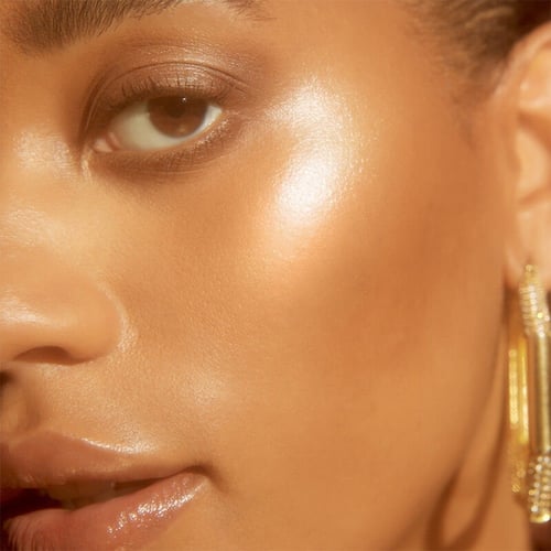 ايلف فلتر سائل للوجه هلو جلو ميديم موين 3.5 - 31.5...