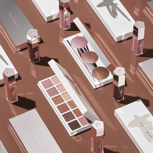 فنتي بيوتي ملمع ومكبر الشفاه جلوس بومب هيت - فينتي...