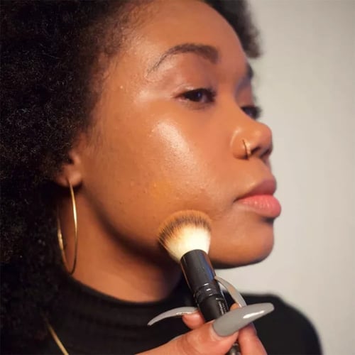 ات كوزمتيكس كريم سي سي بلس بمعامل حماية 50 - لايت...