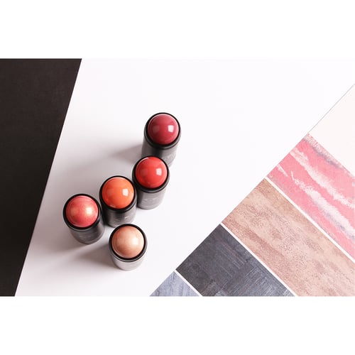 ستيك بلاشر كريمي مخملي من ليف للخدود والشفاه -LIBE...