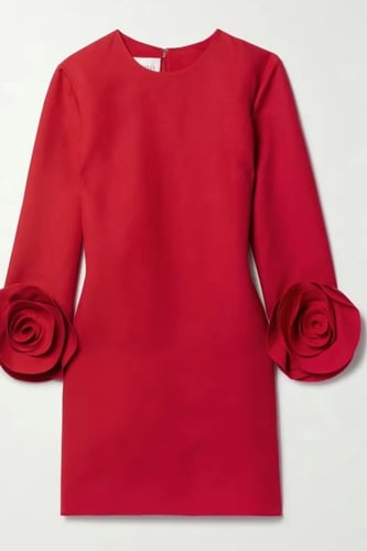 فستان فالنتينو