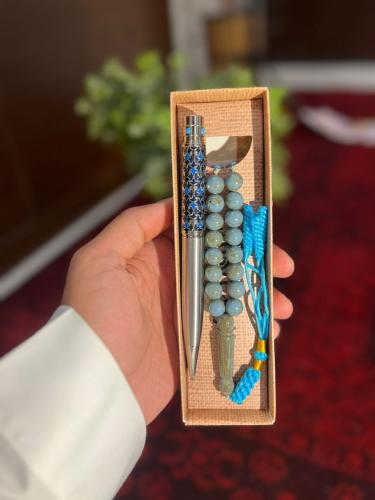 طقم غيم السماء وباشا أزرق