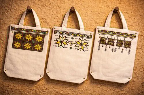 ورشة حرق وتلوين الخشب