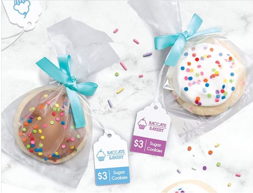 بطاقات مستطيلة بنقش (Scallop Rectangle Tags)