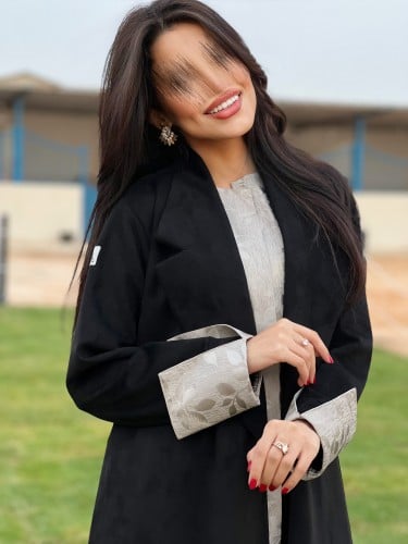 W004-عباية آميرة