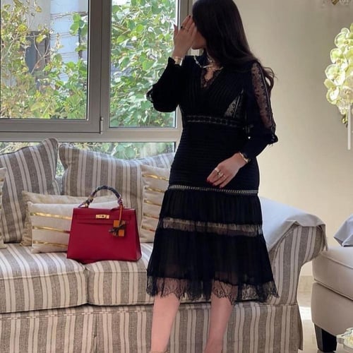 W6 فستان شيفون مع دانتيل ميد