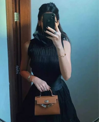 W11فستان منفوش مع ياقة