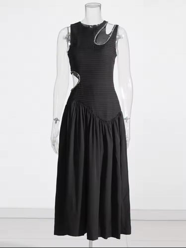 152 فستان ميد مزين بالكرستال