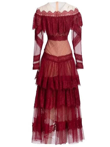 W22فستان طبقات دانتيل