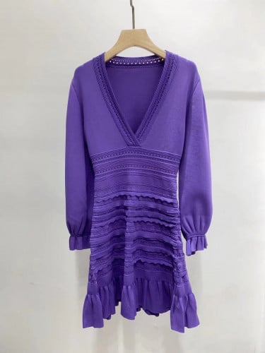 W46فستان ب اكمام طويلة قصير