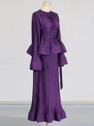 W136فستان أنيق طويل ساتر مكون من قطعتين