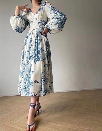 W64فستان مشجر بالازرق ومزين بالخرز