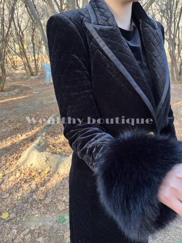 W20 جاكيت شتوي طويل مع اكمام ريش قابل للفك والتركي...