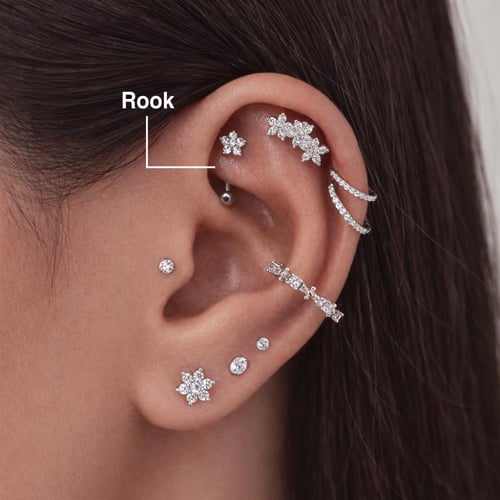 تخريم أي منطقة في الأذن ب 79 والخرم الثاني مجانا