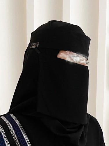 نقاب قصير (مطاط واحد طويل)