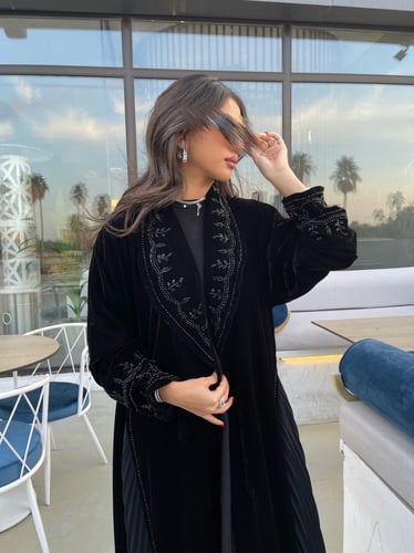 القماش مخمل اسود - خرز اسود