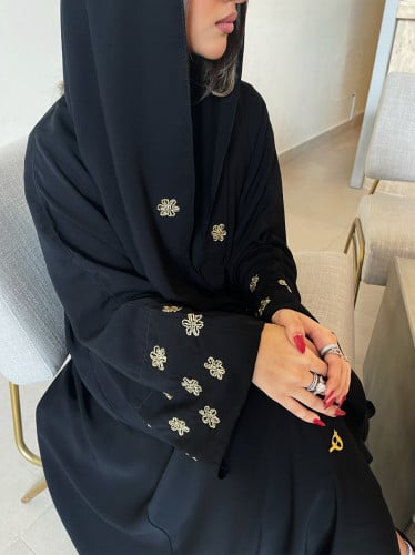 القماش كريب ملكي - خرز ذهبي