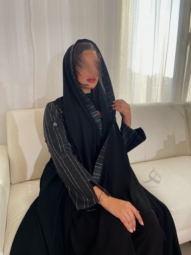 القماش كريب ملكي - شانتون مع كرستال