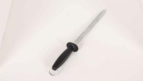 مسن للسكاكين